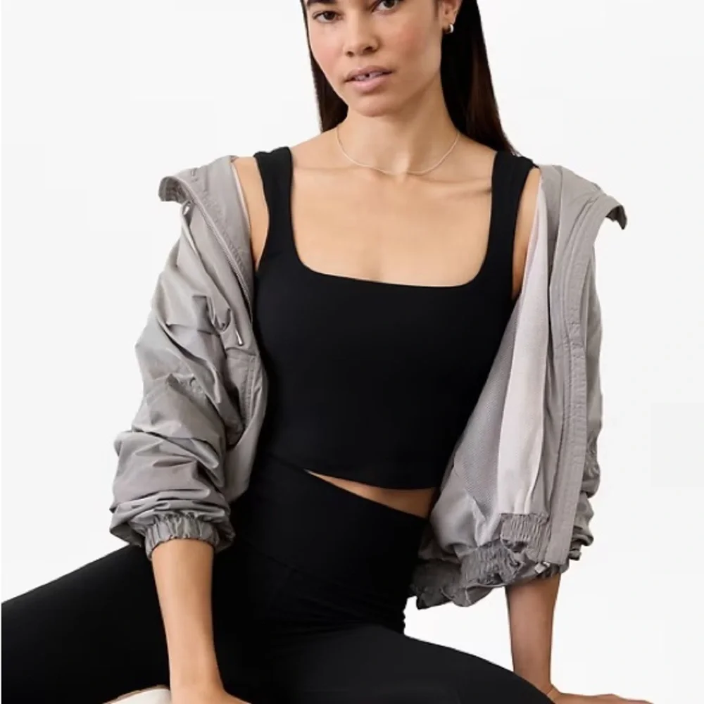 Athleta transcend square neck crop bra